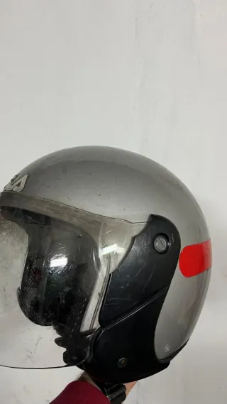 Casco Fila Gris con Visera