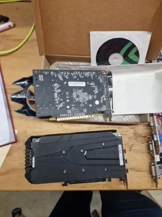 Lote de 11 Tarjetas Gráficas - Leer