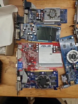 Lote de 11 Tarjetas Gráficas - Leer