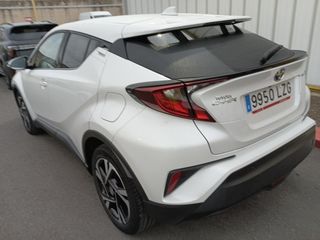 Toyota C-HR 1.8 125H Advance 90 kW (122 CV)