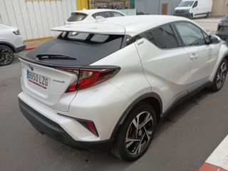 Toyota C-HR 1.8 125H Advance 90 kW (122 CV)