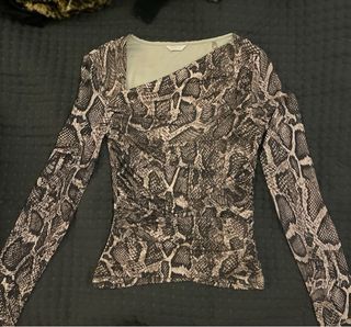 Top Guess serpiente manga larga