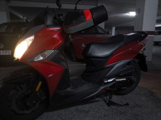 SYM JET 14 50cc Scooter Roja y Negra