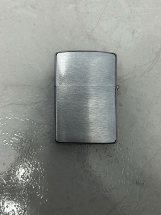 Accendino Zippo con disegno stelle
