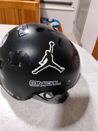 Casco de skate/nieve negro niños