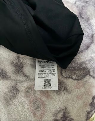 Camiseta Emporio Armani Negra