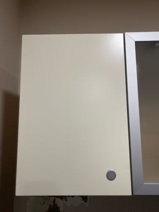 Mueble TV artesanal con botellero. Seminuevo