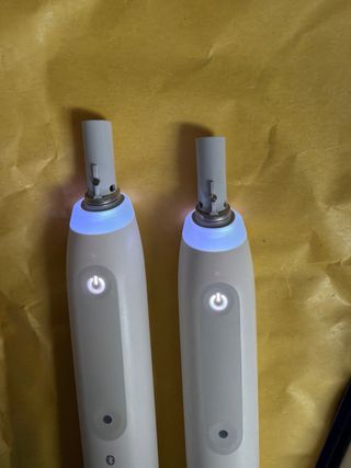 2 Cepillos Oral-B iO4
