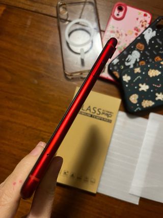 iPhone XR Rojo 64GB + Accesorios