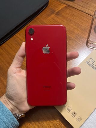 iPhone XR Rojo 64GB + Accesorios