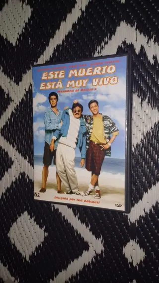 ESTE MUERTO ESTÁ MUY VIVO 1 Y 2 DESCATALOGADAS DVD