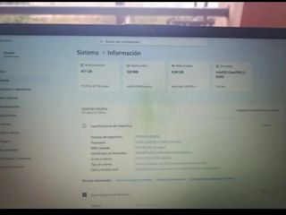 Computer portatile HP Intel i3-Octa Core da 512 GB NVMe
