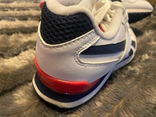 Zapatillas Reebok Blancas Azules y rojas