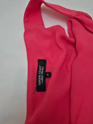 Vestido rosa largo asimétrico