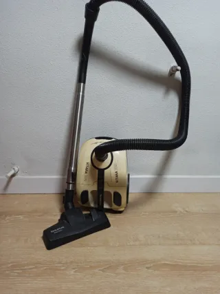 Aspiradora Taurus Vitara 3000 800w