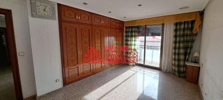 Piso en alquiler en Carrús Est - Camí dels Magros en Elche