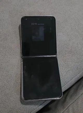 Samsung Galaxy Z Flip 5 Scatola Nera