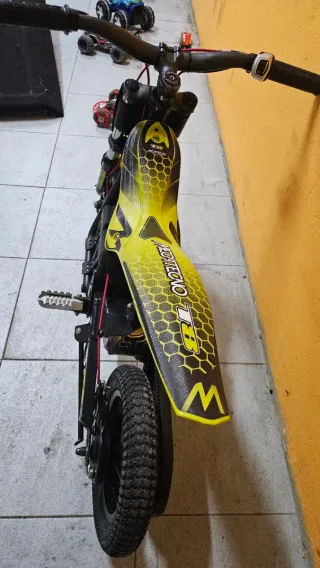 Mecatecno T8 Trial Eléctrica