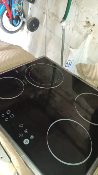 Vitrocerámica Teka 4 fuegos