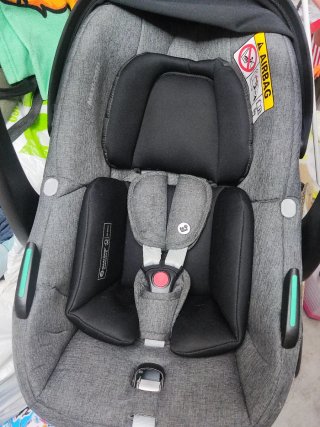 Maxi-Cosi CabrioFix I-size usado 2 meses