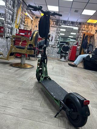 Patinete Eléctrico Verde