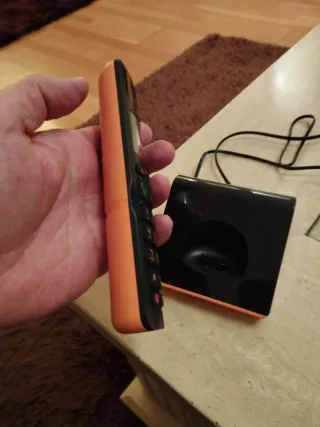 Teléfono Alcatel S280 Naranja y Negro