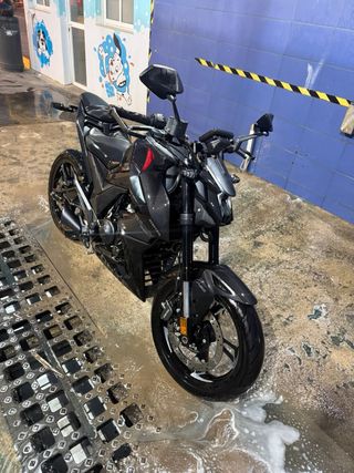 Zontes U125 Negra Moto Naked