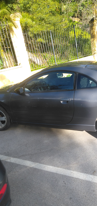 Mitsubishi Eclipse 2004 (coche deportivo, NO SUV)