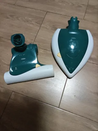 Aspiradora Kobold VK140 con accesorios