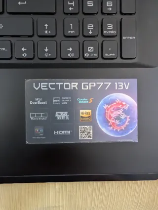 MSI Ordenador Portátil Negro