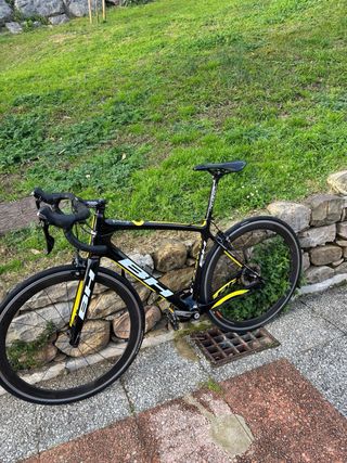 Bicicleta de carretera BH Quartz