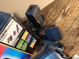 Sony Mavica MVC-FD73 + Caja y Accesorios