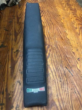 Plastica ktm60€ y asiento 70€