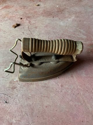 Plancha antigua de hierro