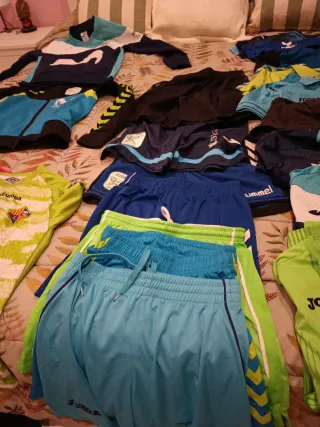 Ropa deportiva Movistar Joma