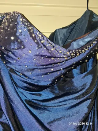 Vestido de fiesta azul