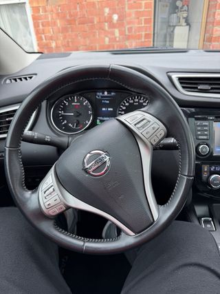 Nissan Qashqai 2015 360 TEKNA Stronic