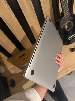 MacBook Air Apple Plata + 2 fundas