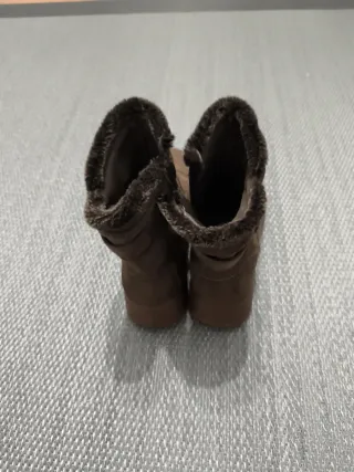 Botines Mysoft marrones con forro peludo