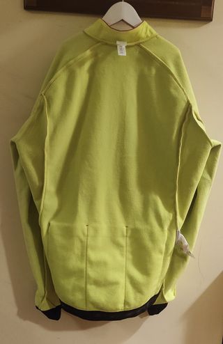 Chaqueta ciclismo invierno roja bTwin de Decathlon