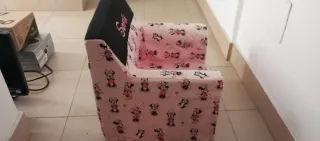 Puf infantil Sofía con estampado Minnie