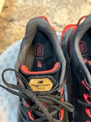 Zapatillas New Balance Fresh Foam Negras Rojas