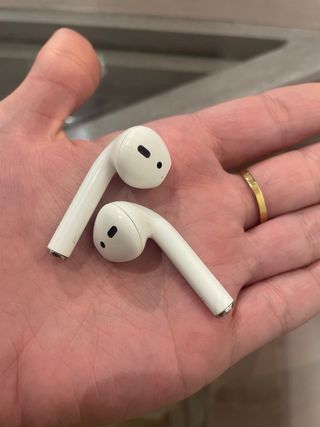 Apple AirPods 2ª Gen