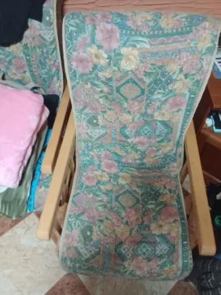 Sillón balancín madera buena