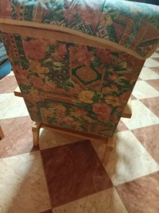 Sillón balancín madera buena