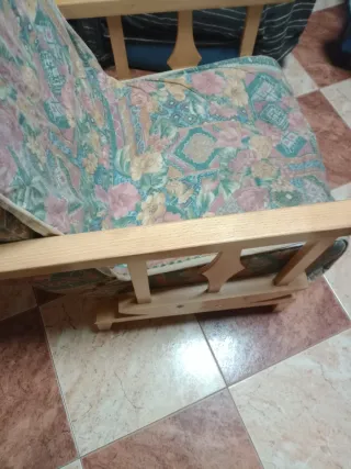 Sillón balancín madera buena