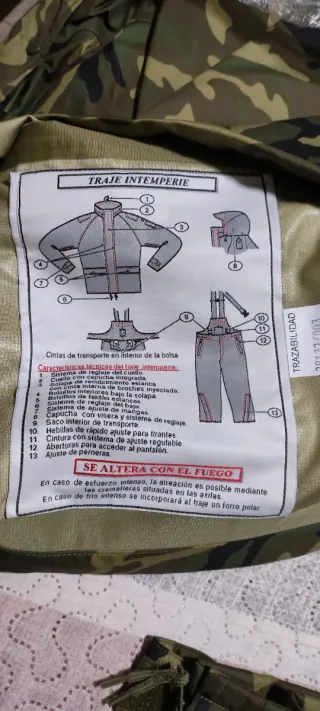 Traje de agua intemperie militar boscoso talla 2
