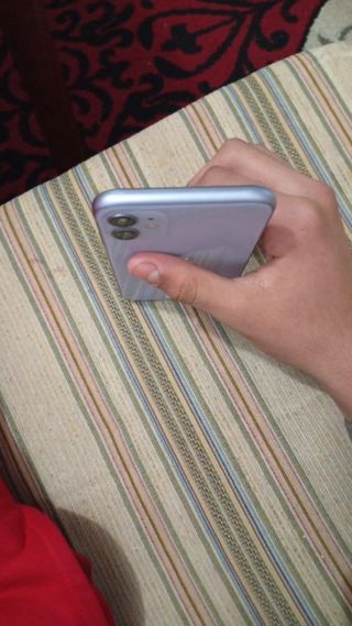 iPhone 11 Morado