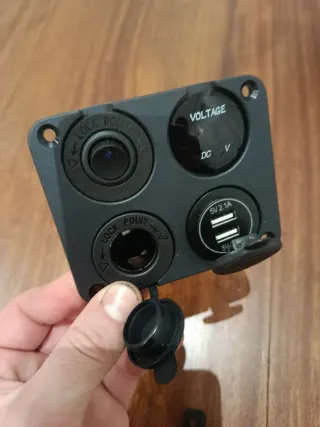 Kit para Batería Auxiliar Camper usb relé fusibles