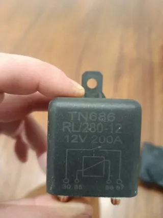 Kit para Batería Auxiliar Camper usb relé fusibles